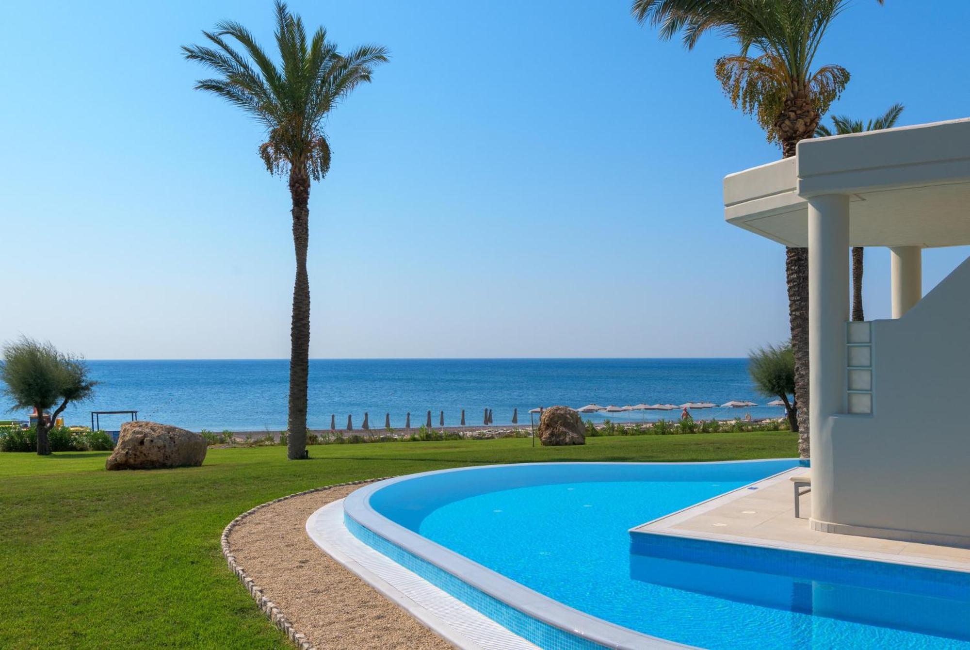Rodos Palladium Leisure&Wellness Kallithéa Exterior foto A swimming pool in Cyprus