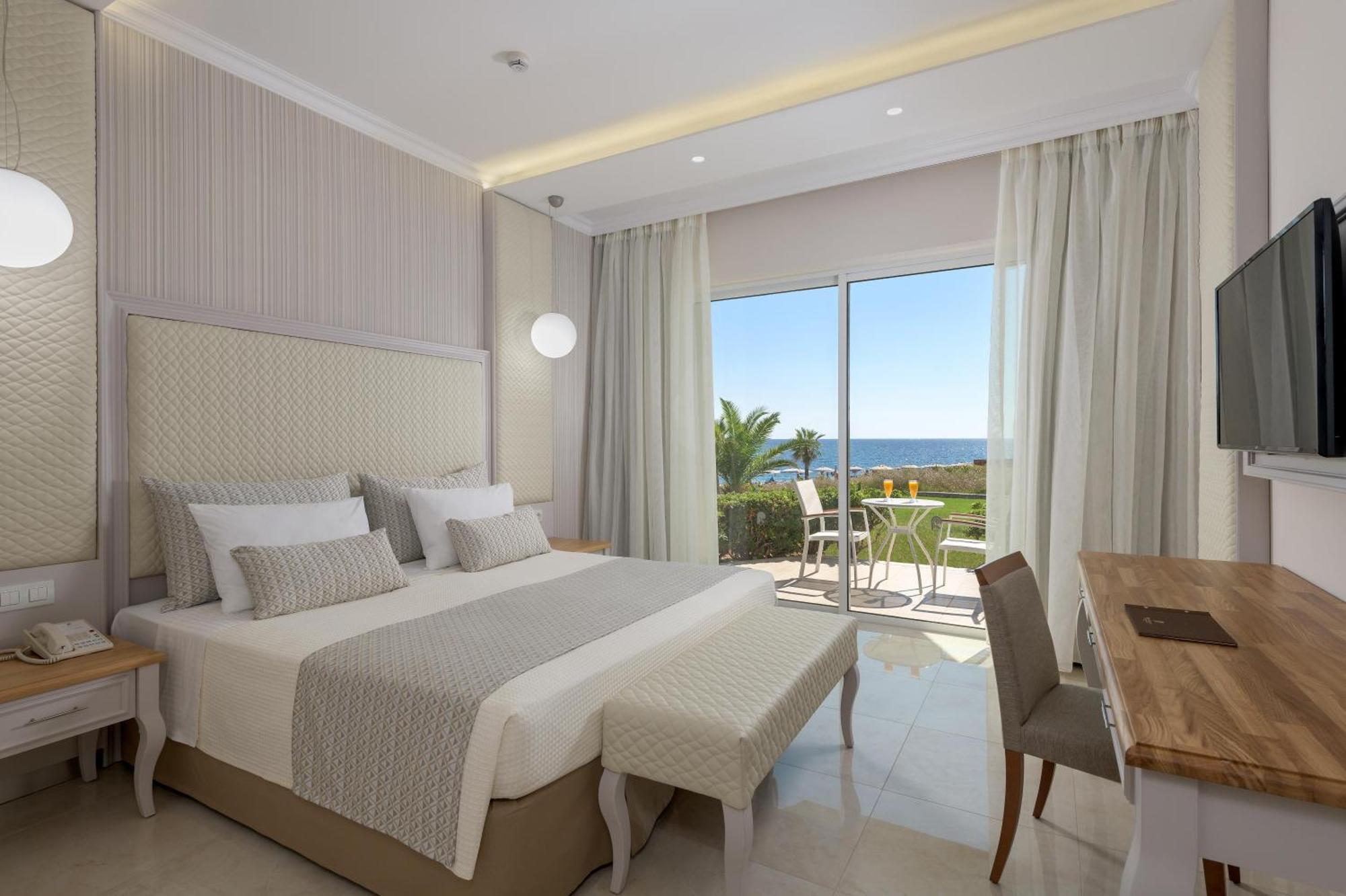Rodos Palladium Leisure&Wellness Kallithéa Exterior foto A room at the hotel