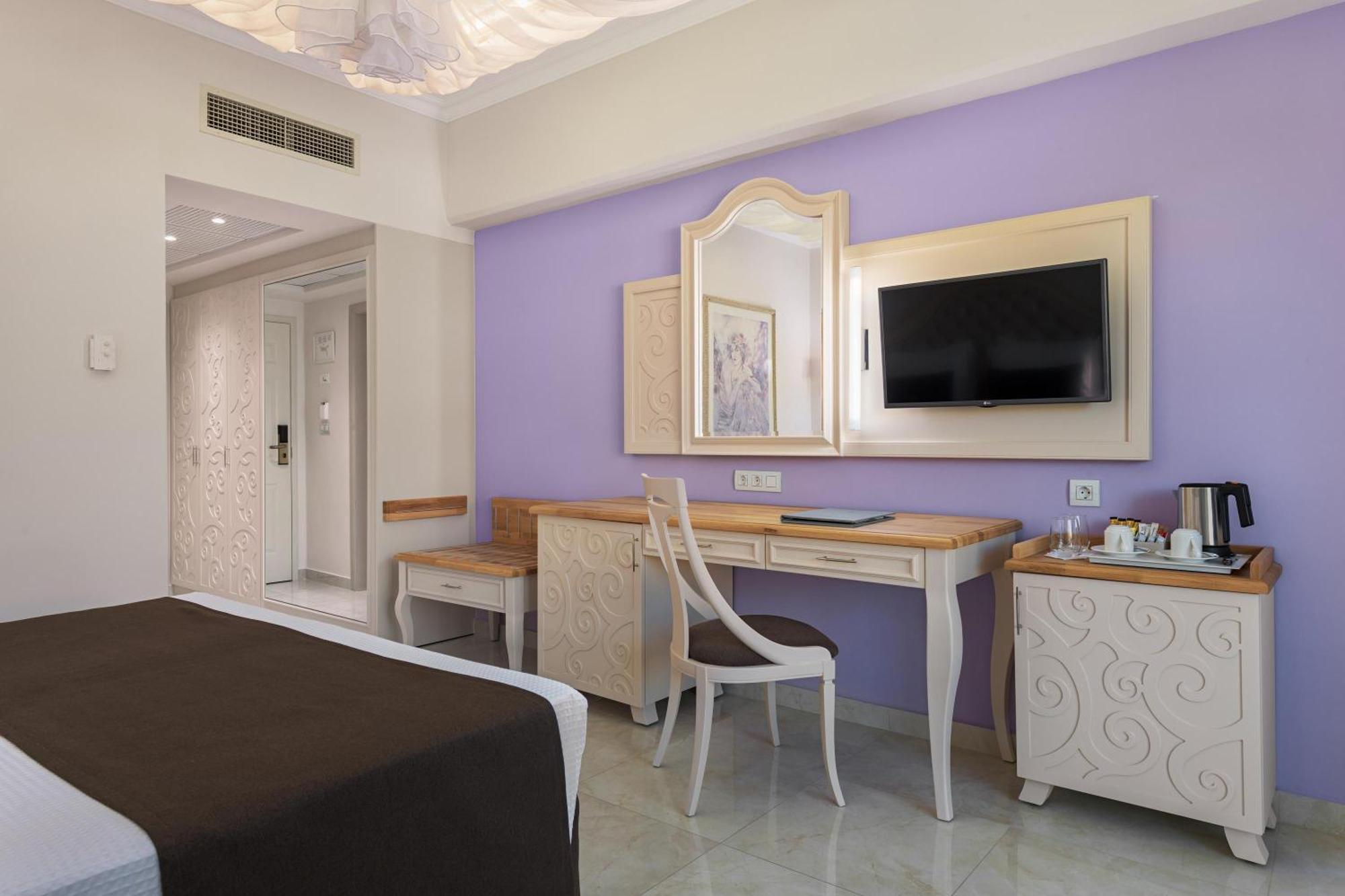 Rodos Palladium Leisure&Wellness Kallithéa Exterior foto A room at the hotel